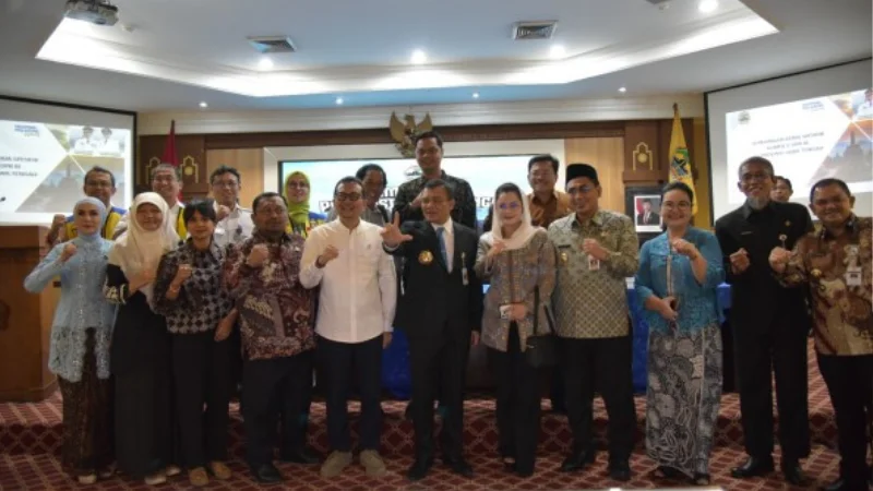 desain tanpa judul 21